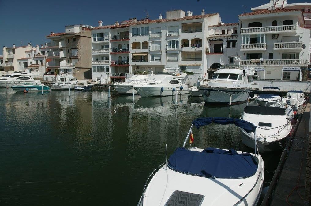 Port 27 Apartamento Empuriabrava Exterior foto